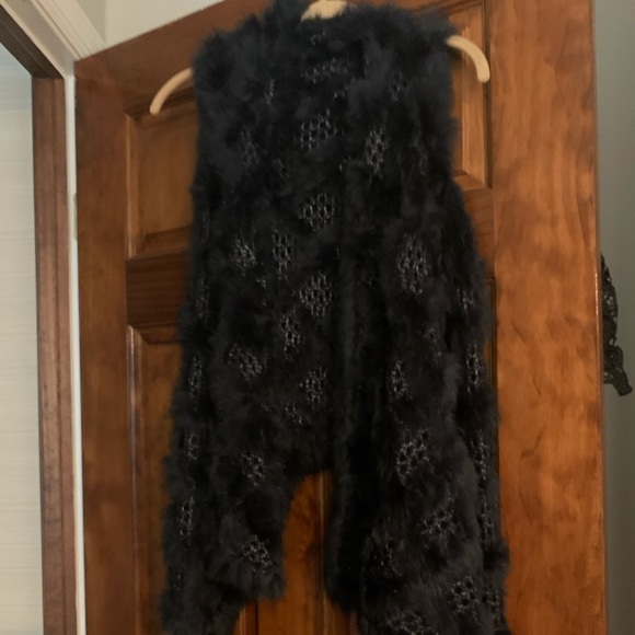 Knitted Rabbit vest M/L - Picture 2 of 8